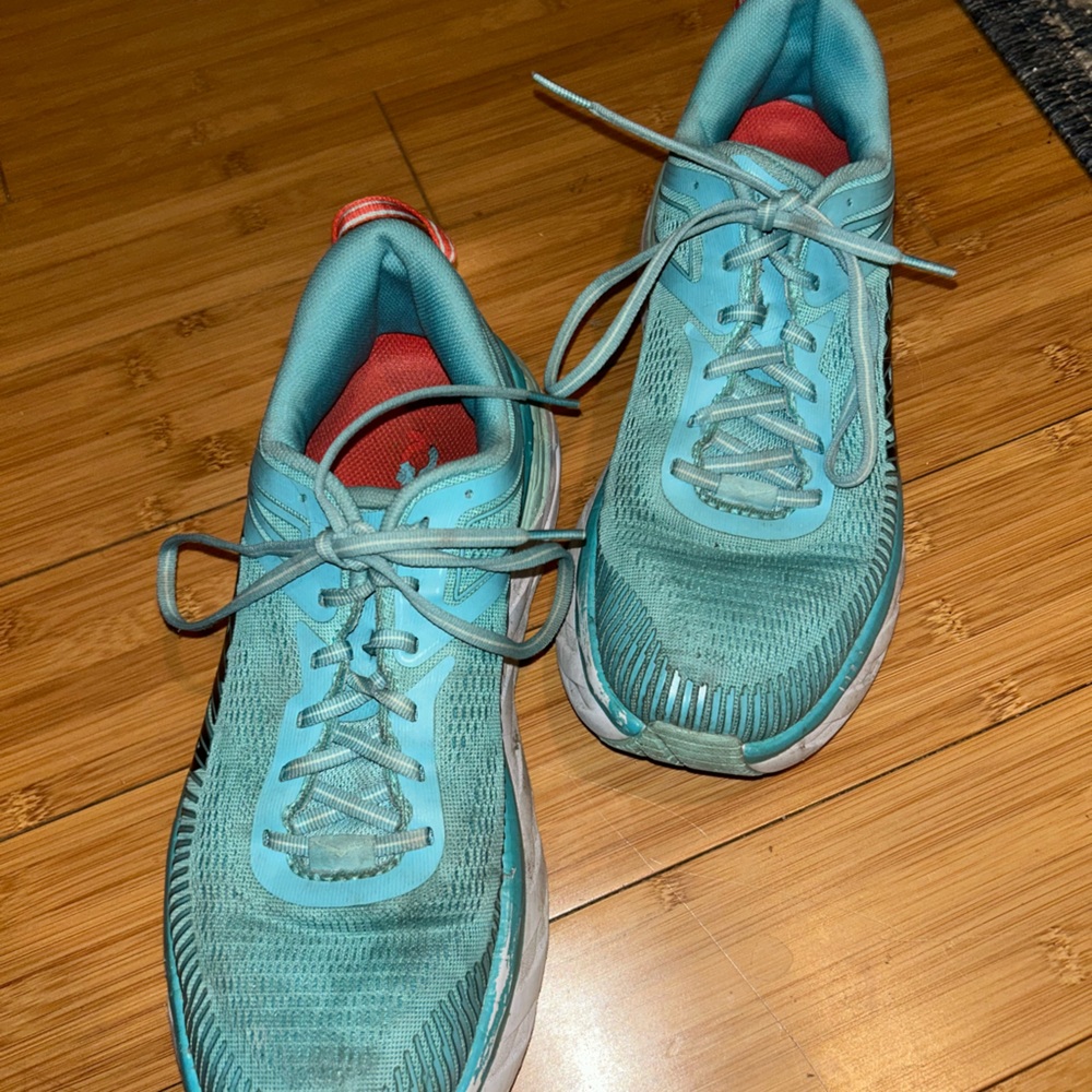 HOKAS!
